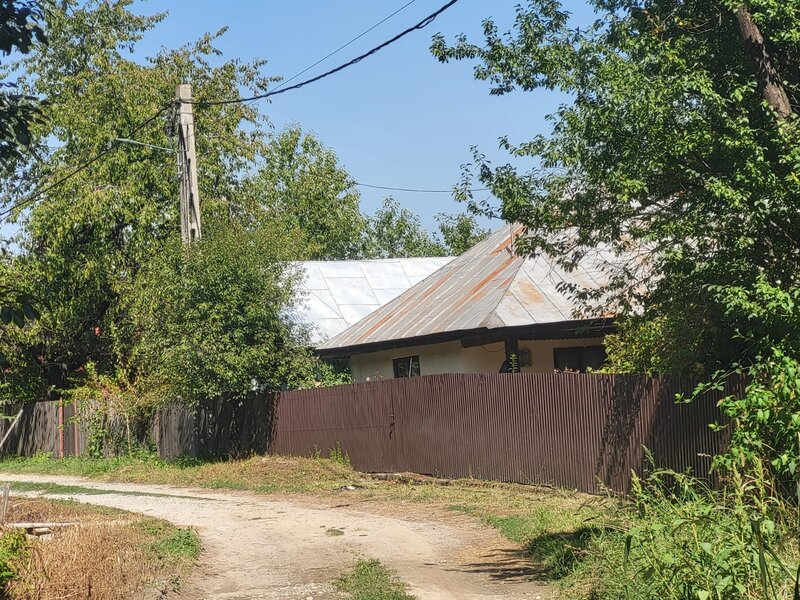 Godinesti, satul Ratez